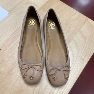 Tory Burch flat